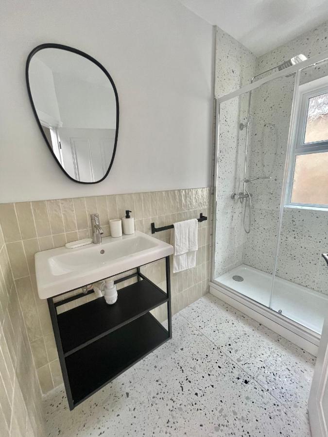 Beautiful Family Home In The Heart Of Swansea Eksteriør bilde