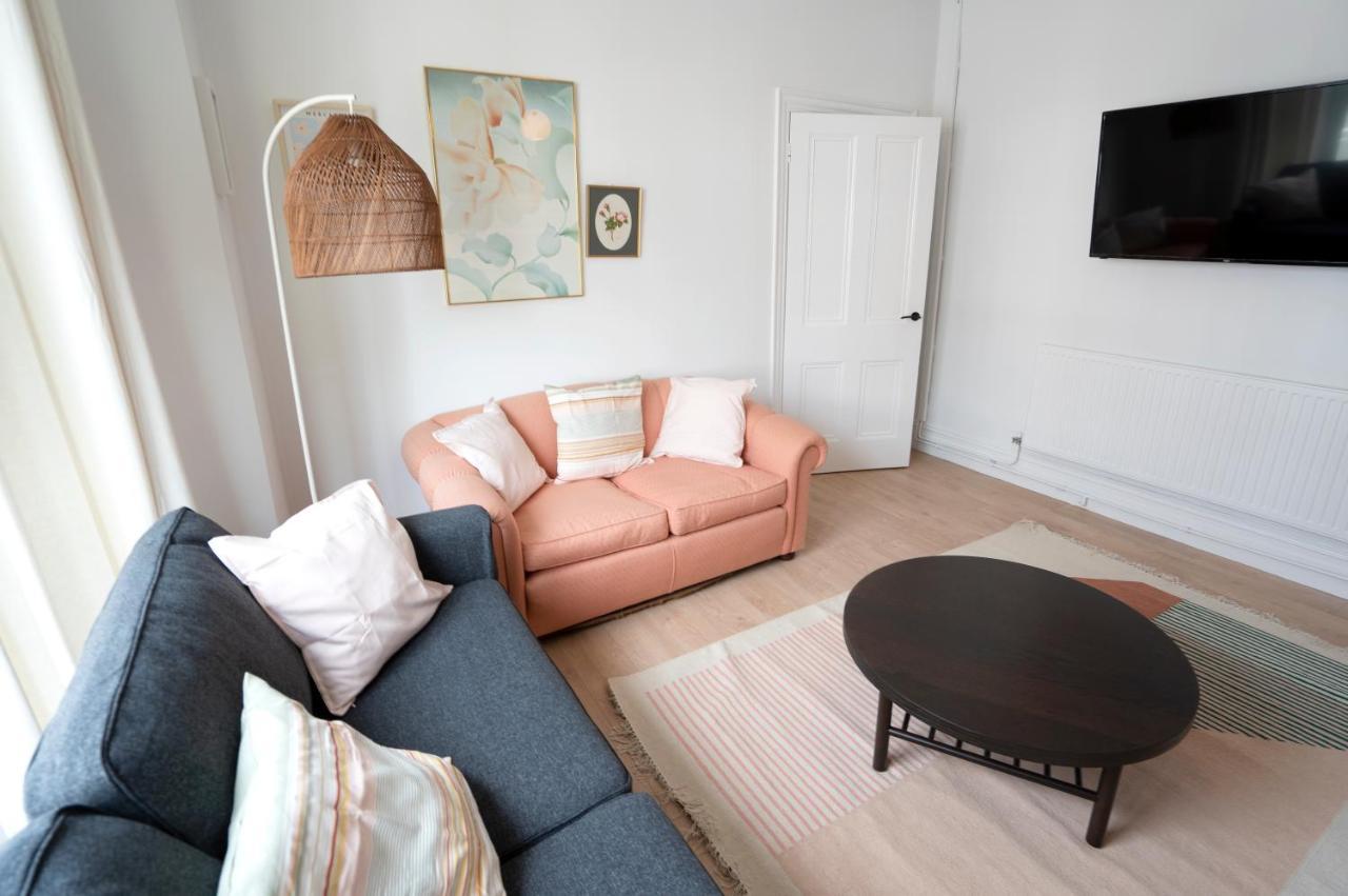 Beautiful Family Home In The Heart Of Swansea Eksteriør bilde